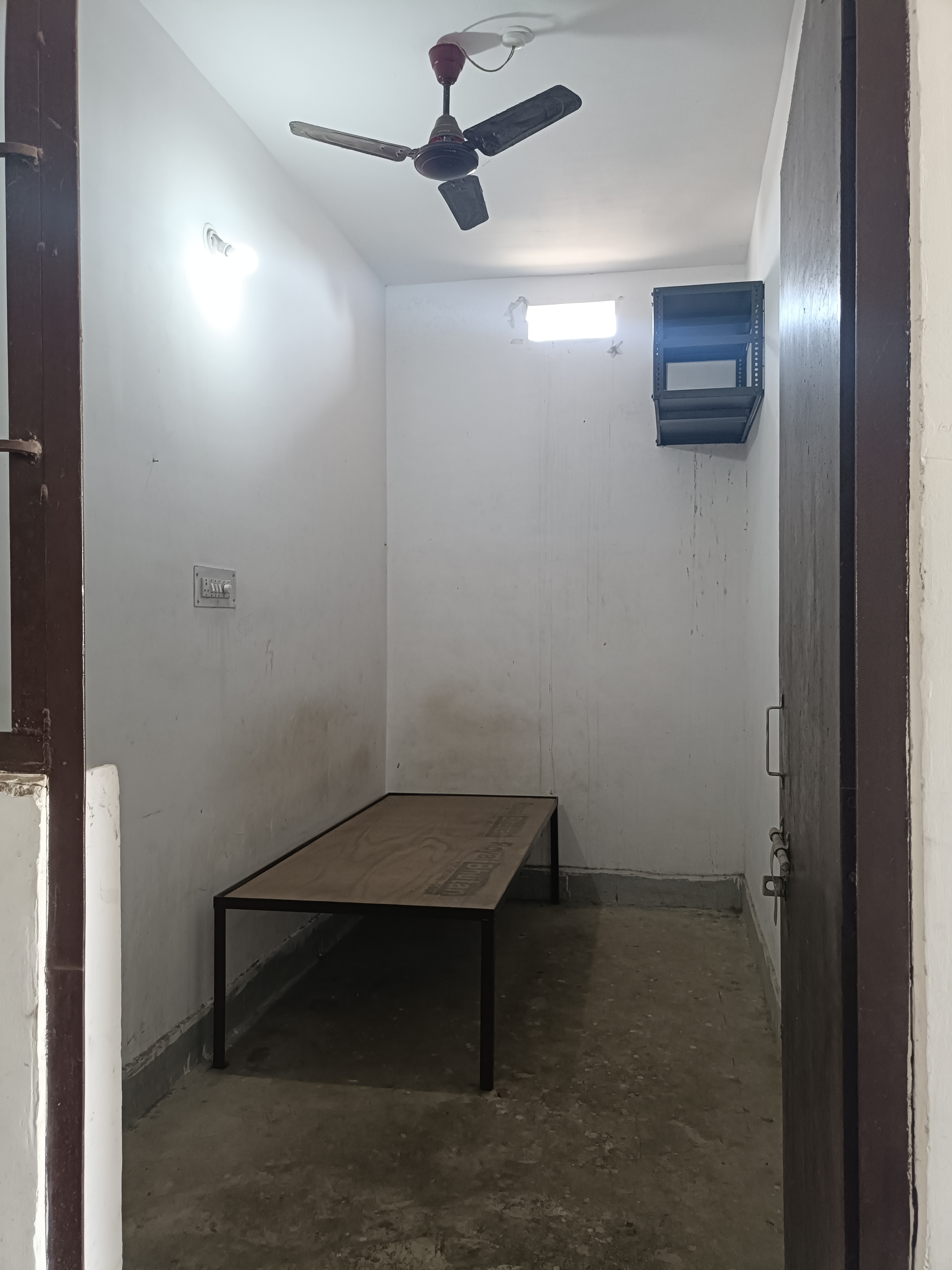 Single Room for Boys in korrah chowk
